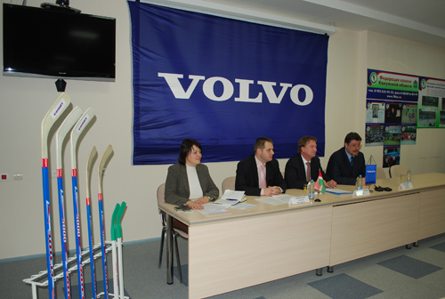   Volvo      